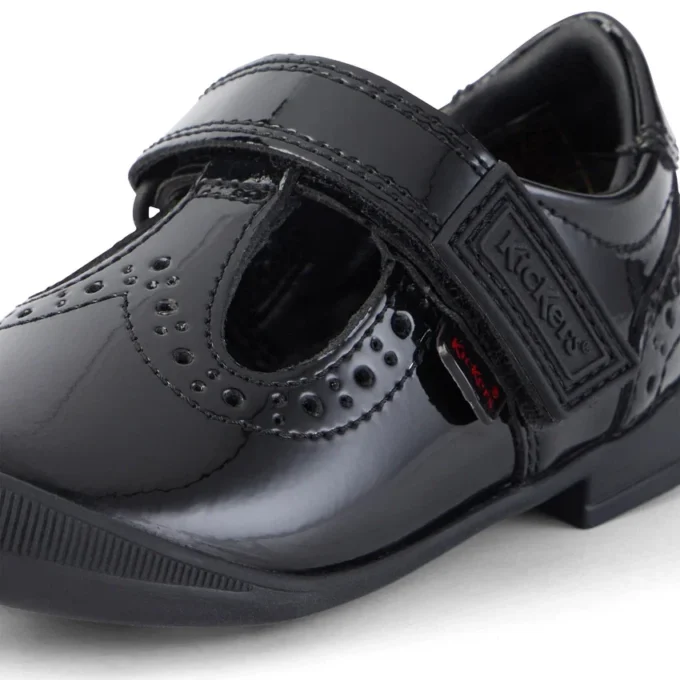 Bridie Brogue T-Vel lackläder svart för små flickor Bridie Brogue T-Vel lackläder svart för små flickor