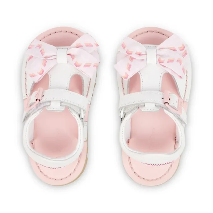 Kick Sandal för små flickor, läder, vita Kick Sandal för små flickor, läder, vita