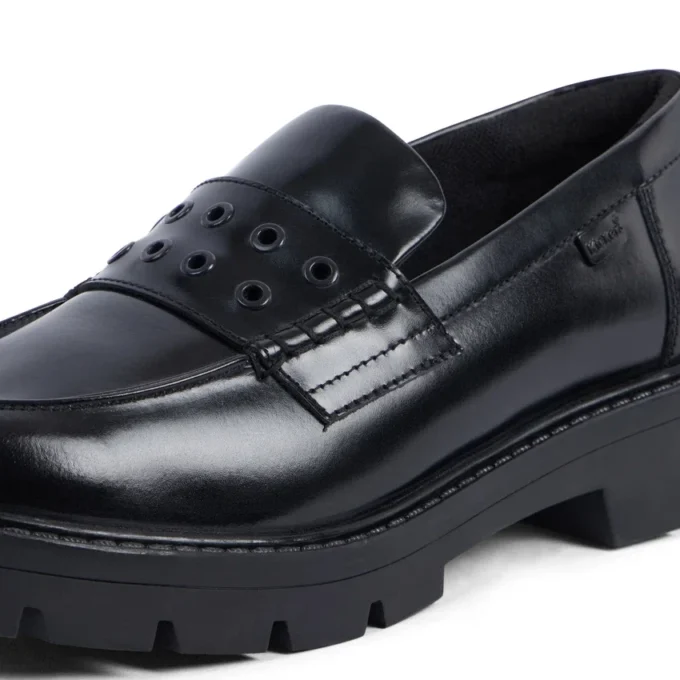 Kori Loafer för vuxna kvinnor, läder med nitar, svart Kori Loafer för vuxna kvinnor, läder med nitar, svart