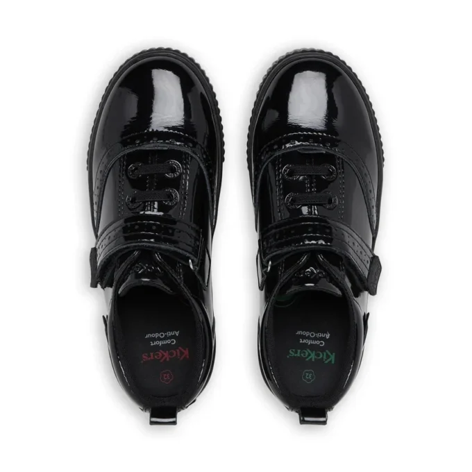 Tovni Brogue-skor för flickor i svart lackläder Tovni Brogue-skor för flickor i svart lackläder